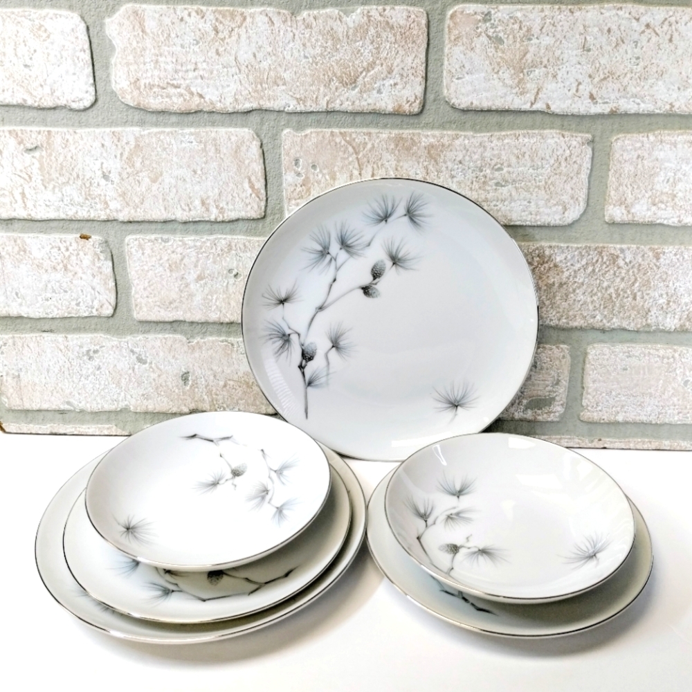 Vintage Amcrest Caroline Meito Fine China 2 Set Winter Centerpiece Kitchen Decor
